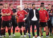 开云体育在线-曼联曼城交手，谁将笑到最后？火拼即刻开启