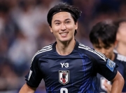 开云体育下载-包含日本国家队队长大迁至英超联赛的词条