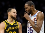 开云APP-勇士赢得总决赛胜利！球迷热情庆祝胜利的简单介绍