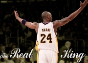 开云体育-从草地到硬地的统治力宣言，兹维列夫关键制胜，拉沃尔杯横扫温网荣耀