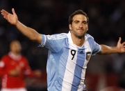 开云下载-深圳队鏖战山西队，锡安扛起全队