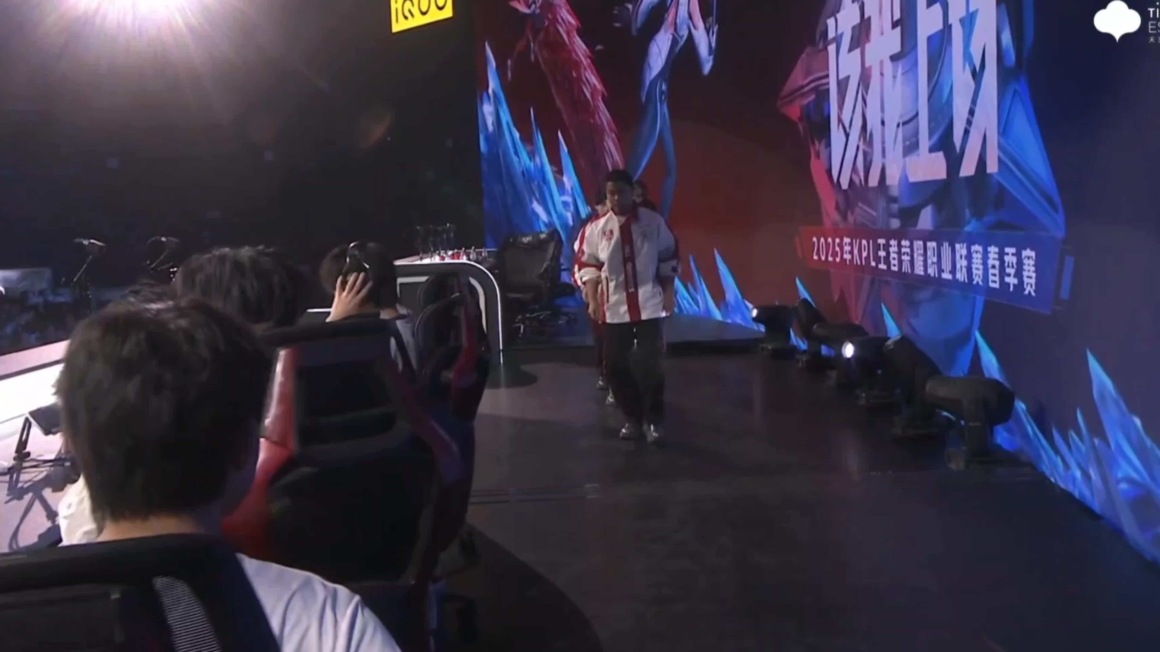 RGE绝地反击PSG，Chovy制霸全场