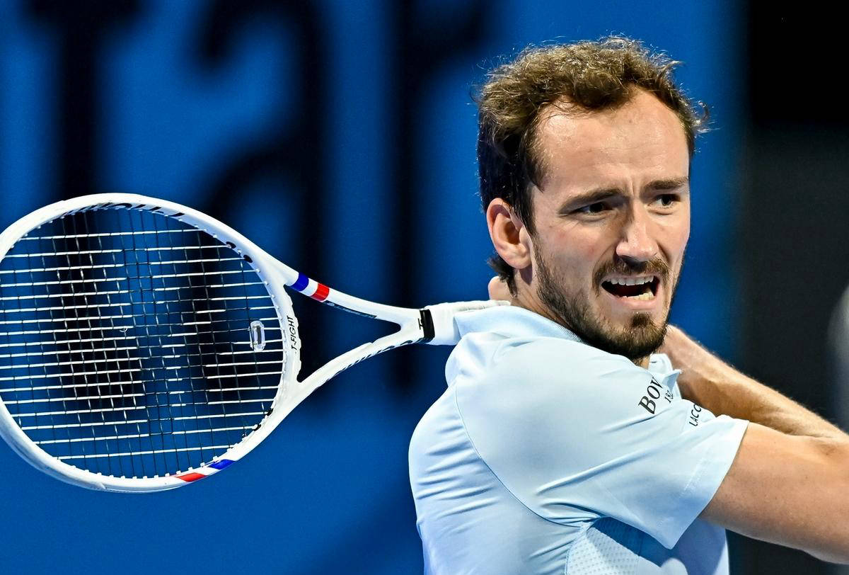 世界网球队碾压日本网球队，梅德韦杰夫统治全场的简单介绍