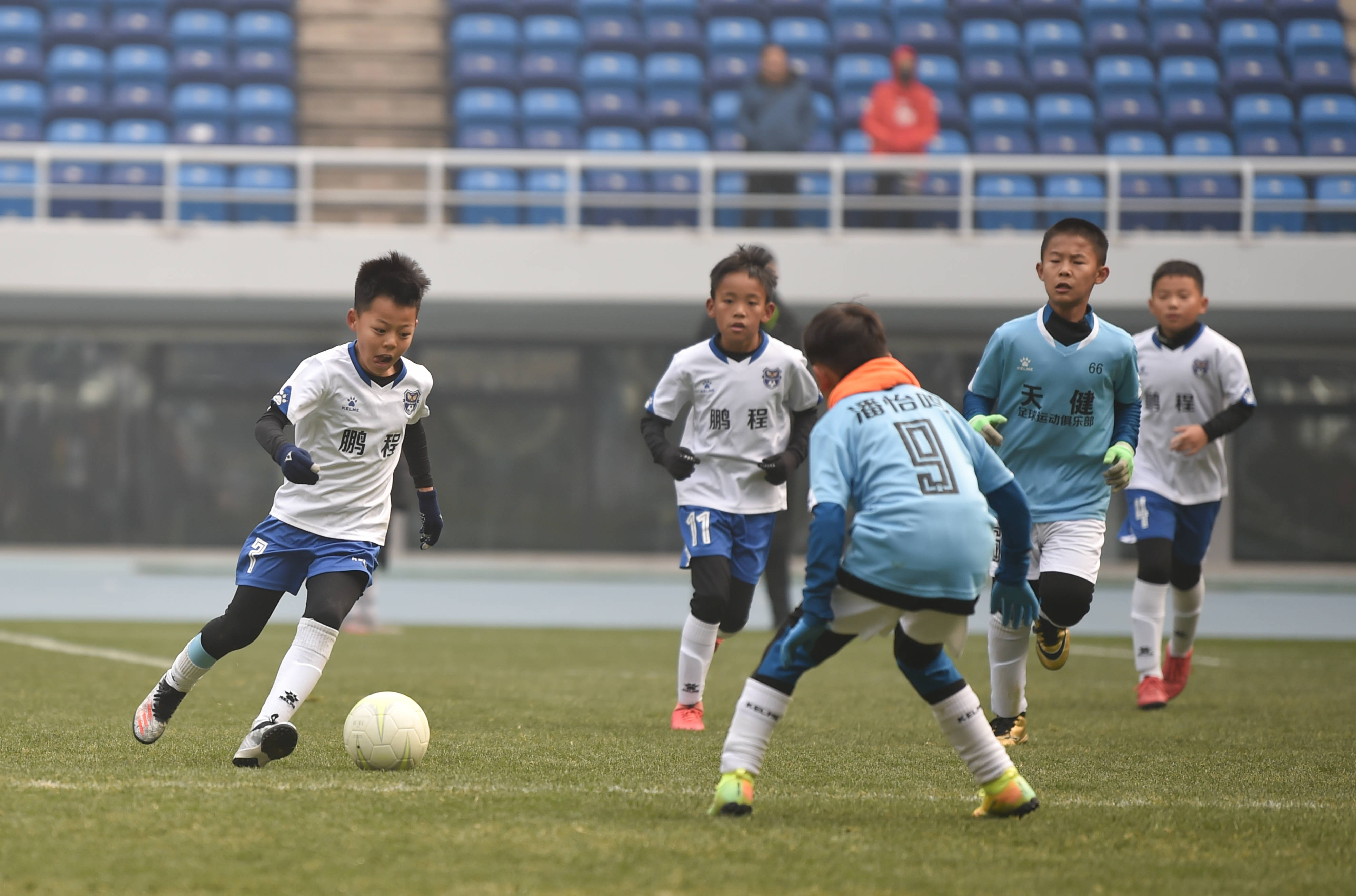 斗志昂扬曼海姆队,以超高规格实现联赛三连胜的简单介绍 斗志昂扬曼海姆队,以超高规格实现联赛三连胜的简单介绍