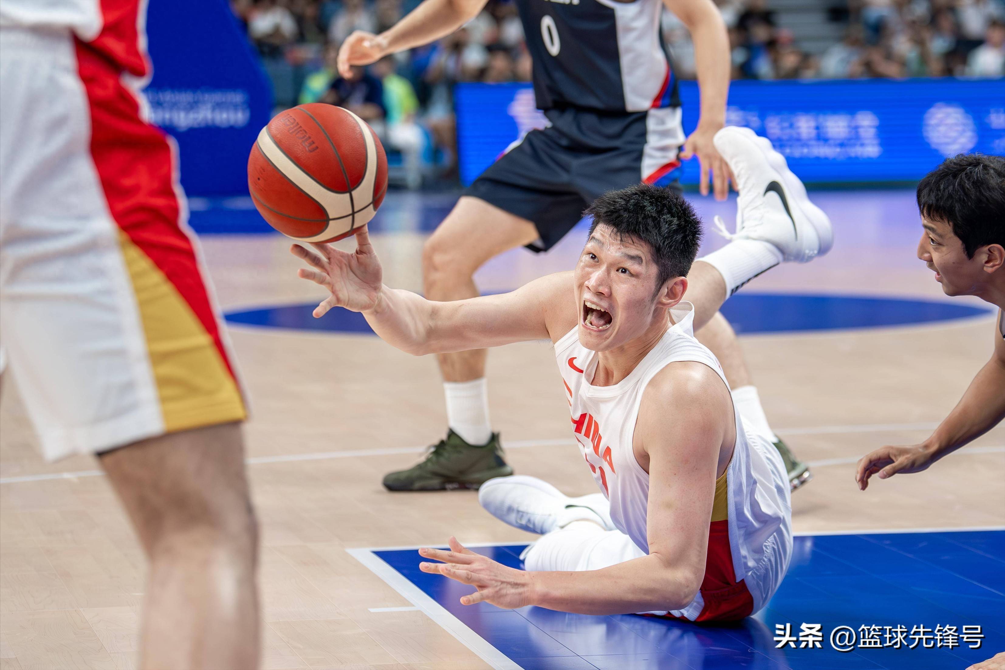 亚洲联赛选手在训练中展现实力的简单介绍