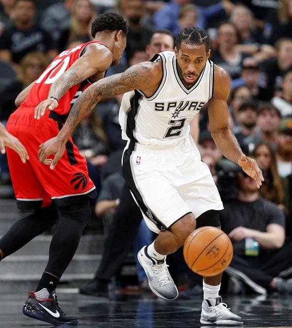 关于蓝猫三巨头合砍80分，力克灰熊的信息