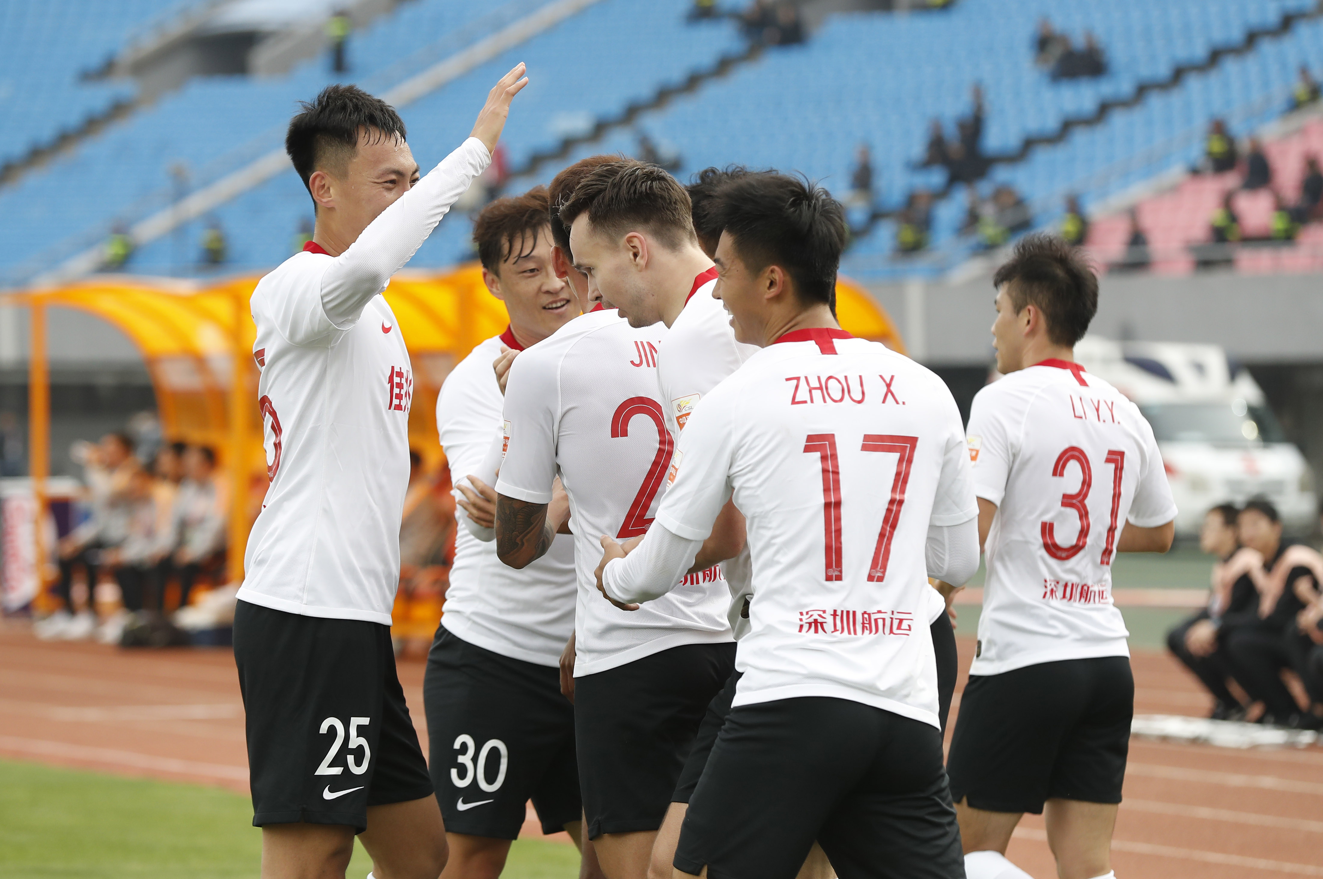 关于深圳佳兆业客场负于北京人和，遭遇三连败的信息