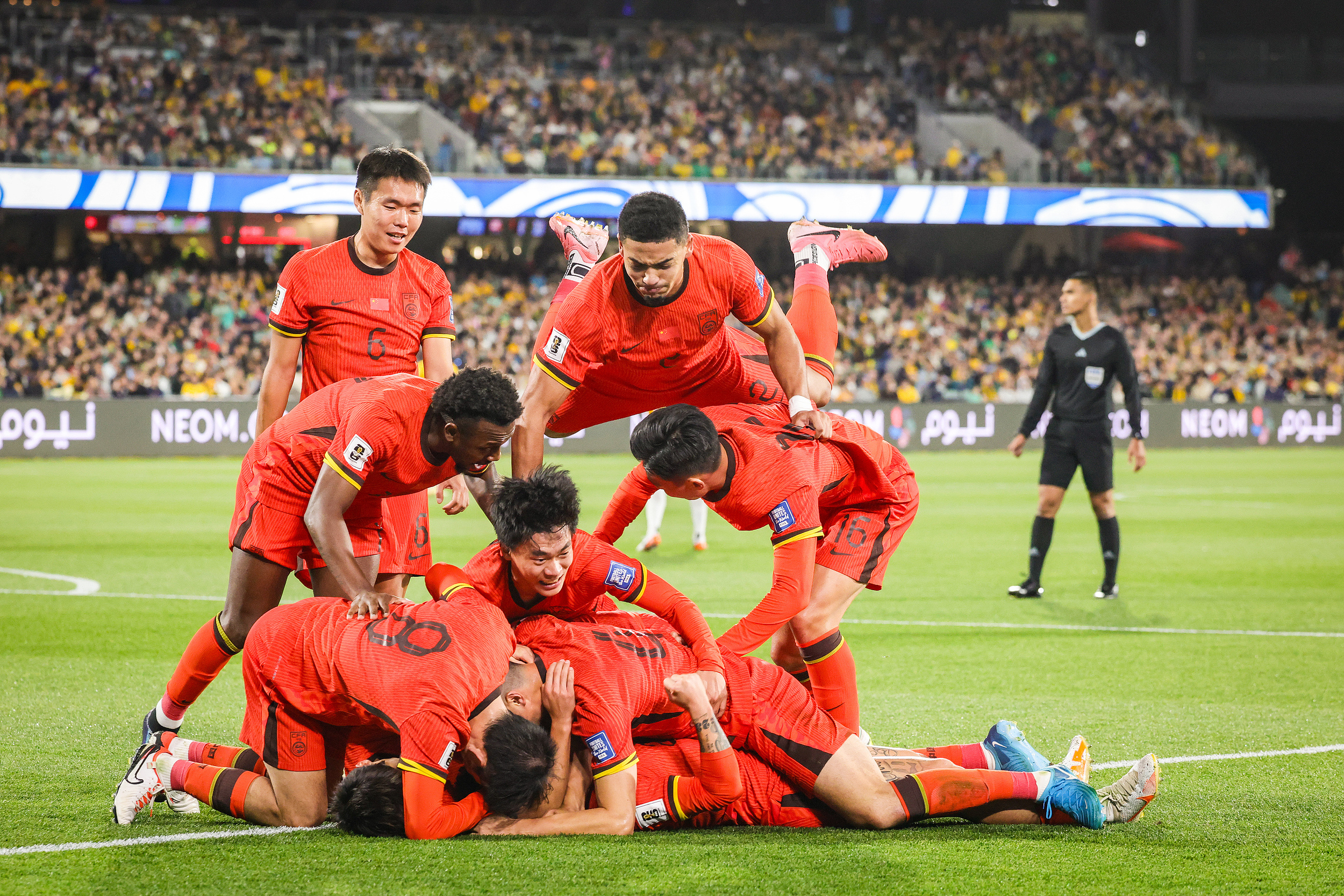 波兰惨败哈萨克斯坦，欧预赛不敌客队！的简单介绍