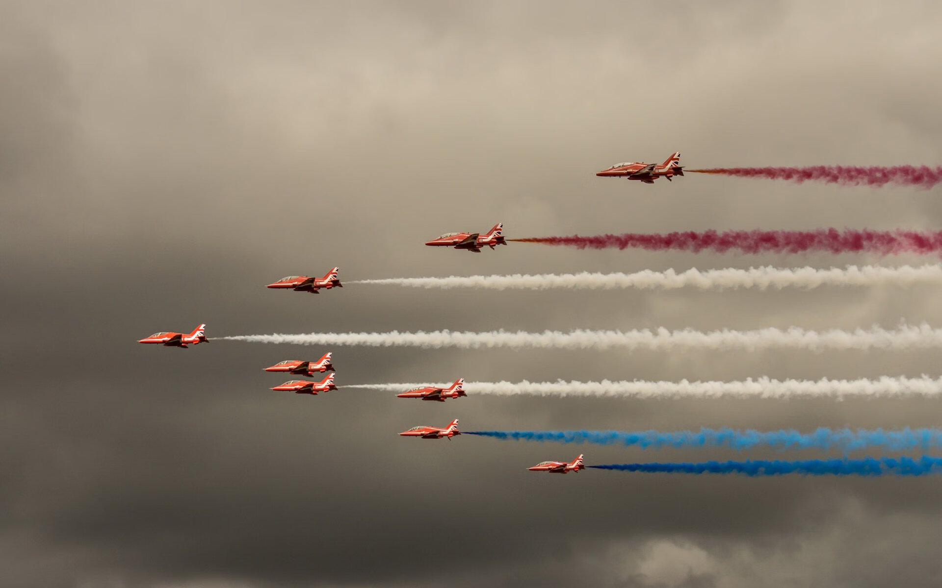 太阳提前终结悬念魔术,霍勒迪成为关键先生