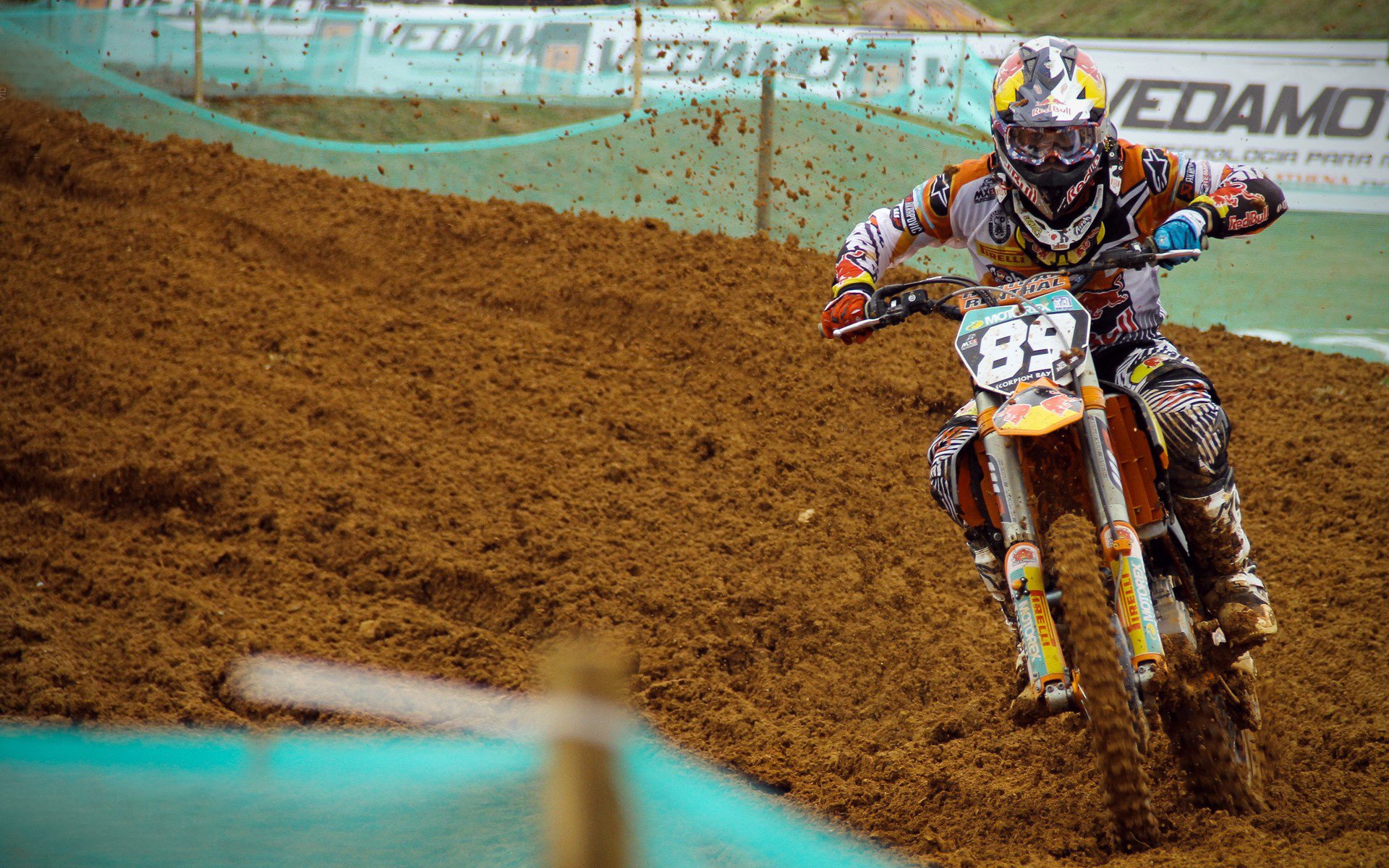 总决赛之夜，德罗赞赛后评分拉满，一座城市的救赎与一个男人的证明