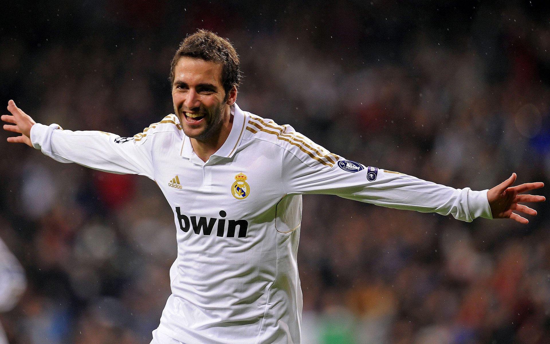 北欧童话戛然而止，魔笛奏响里昂战歌—莫德里奇关键一役定乾坤