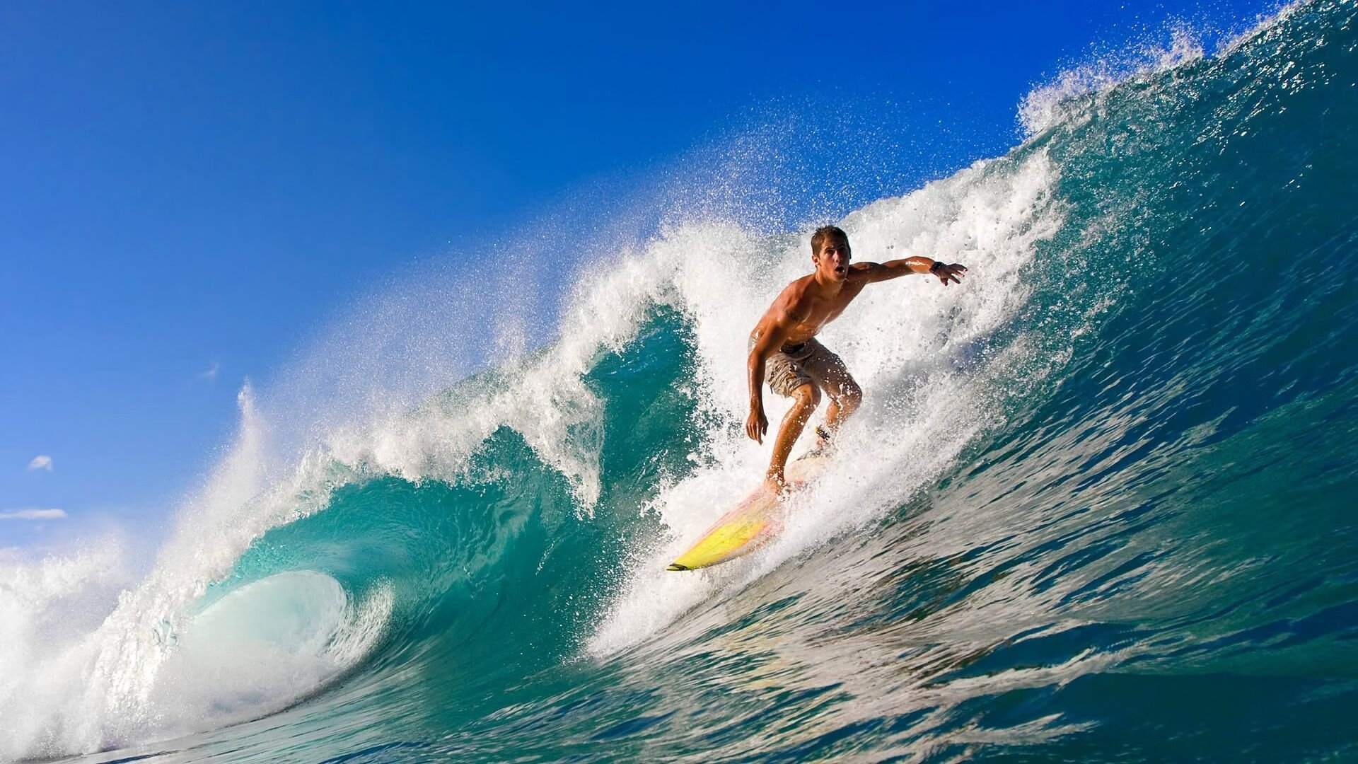 赛道与绿茵的交响，当F1争冠战火点燃亚平宁